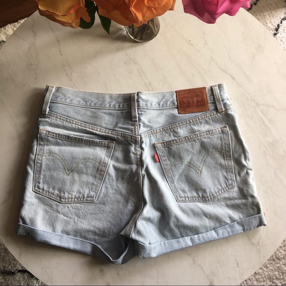Levi’s 501 Roll Up Shorts